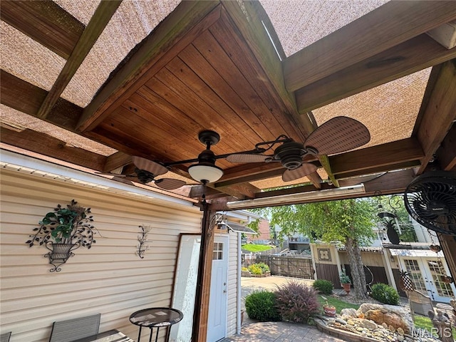2828 Rutger St, Saint Louis, MO 63104 - view of patio / terrace featuring a ceiling fan