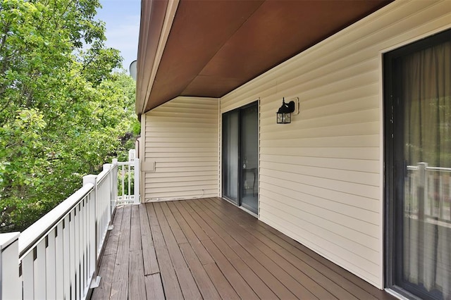1306 Glendale Gardens Dr Unit C, Glendale, MO 63122 - view of wooden deck