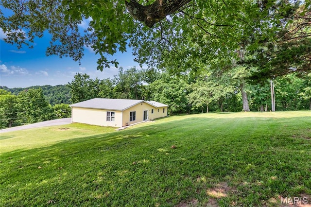 2915 Ozark Dr, Queeny Township, MO 63122 - view of green lawn