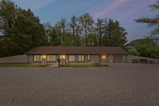 2100 Rose Knoll Ln, Glen Carbon, IL 62034