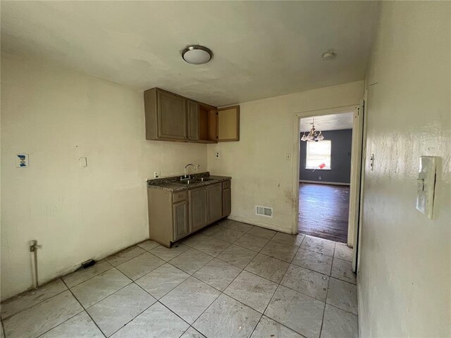 8770 Jordan Ave, Saint Louis, MO 63147 - photo 20