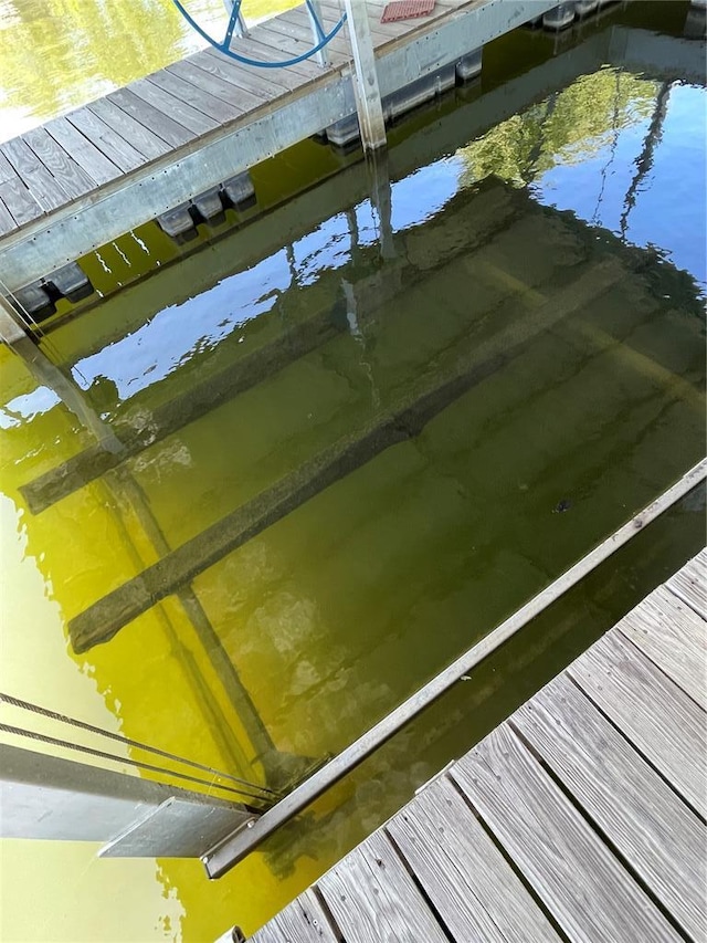 95 W Lakeview Dr, De Soto, MO 63020 - view of dock