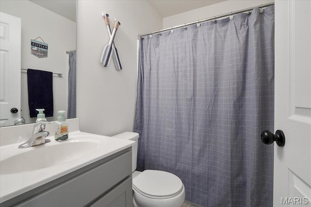 800 Boulder Crest Ct, Eureka, MO 63025 - full bath with toilet and vanity