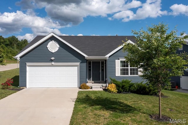 800 Boulder Crest Ct, Eureka, MO 63025 - ranch-style home featuring concrete driveway, a garage, and a front lawn
