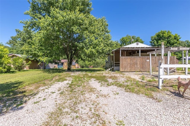 527 Gibbs Ln, Van Buren, MO 63965 - view of yard featuring an outdoor structure and an exterior structure