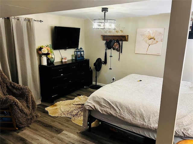 656B Watson Rd, Sullivan, MO 63080 - bedroom featuring dark wood-type flooring