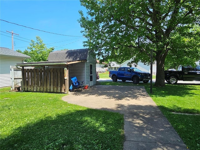 506 S Sparta St, Steeleville, IL 62288 - view of green lawn featuring an outbuilding