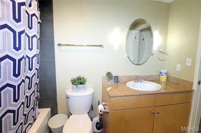 314 N Broadway Unit 603, Saint Louis, MO 63102 - bathroom with vanity and shower / tub combo with curtain
