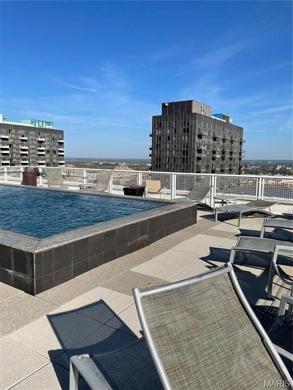 314 N Broadway Unit 603, Saint Louis, MO 63102 - view of pool featuring a patio