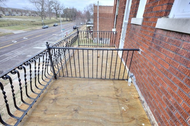 5027 S Broadway Ave Unit 1-4, Saint Louis, MO 63111 - view of balcony
