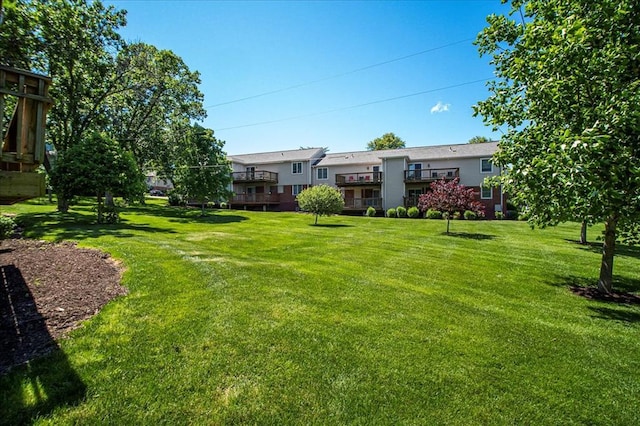 1721 Blue Jay Cv, Saint Louis, MO 63144 - view of grassy yard