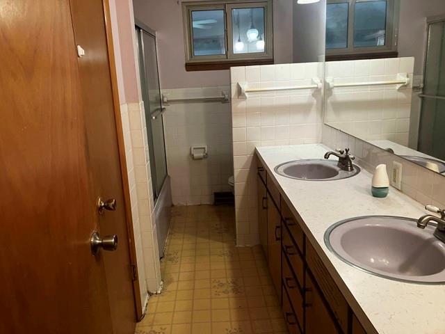 801 Cambridge Dr, Sikeston, MO 63801