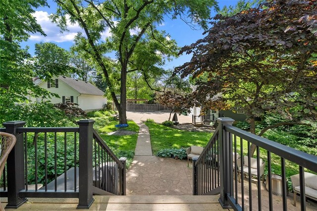 53 Jefferson Rd, Webster Groves, MO 63119