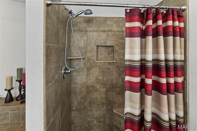 6517 Augies Way Pl, Millstadt, IL 62260 - bathroom featuring a tile shower