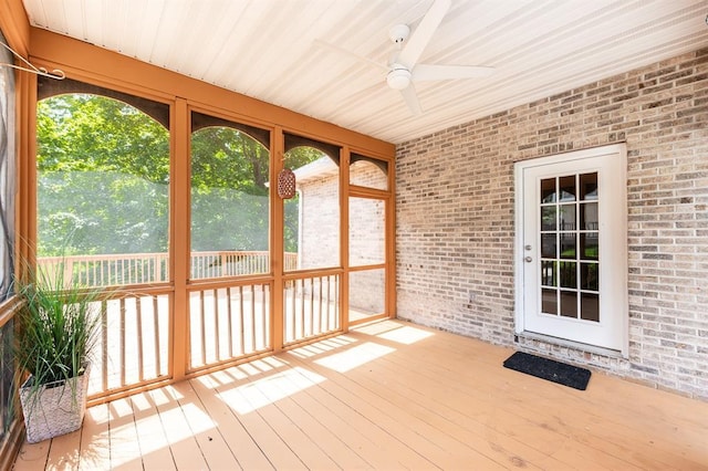 3 Wedgewood Ct, Edwardsville, IL 62025 - unfurnished sunroom featuring a ceiling fan