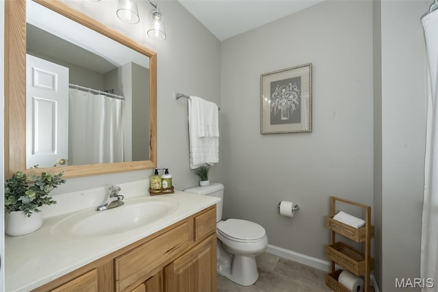 3414 Bedford Falls Dr, Wentzville, MO 63385 - full bath featuring toilet, vanity, and baseboards