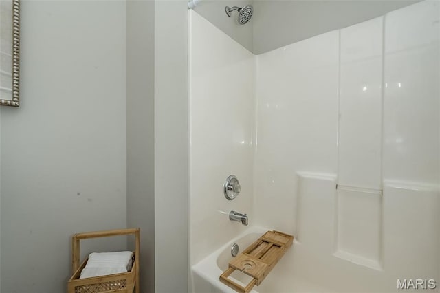 3414 Bedford Falls Dr, Wentzville, MO 63385 - full bath featuring bathtub / shower combination
