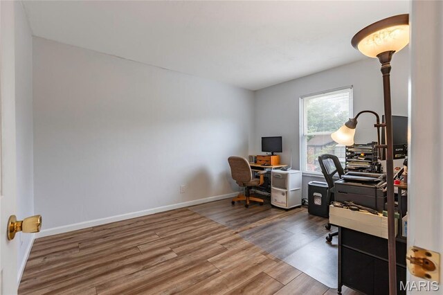 4477 Vermilion Dr, Saint Louis, MO 63128 - photo 22