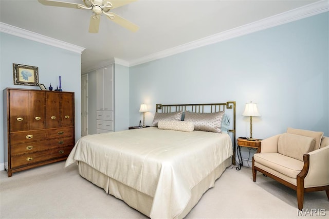 816 S Hanley Rd Unit 8C, Saint Louis, MO 63105 - bedroom with crown molding, light carpet, a closet, and a ceiling fan