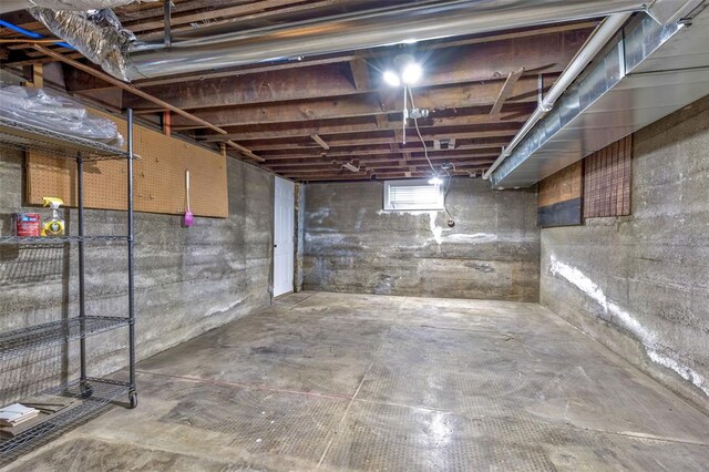 305 W 1st St, Farmington, MO 63640 - view of unfinished basement