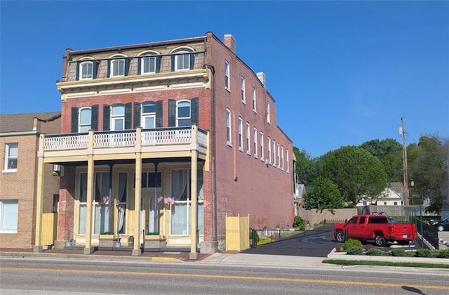 1107 N 2nd St, Saint Charles, MO 63301 - view of property