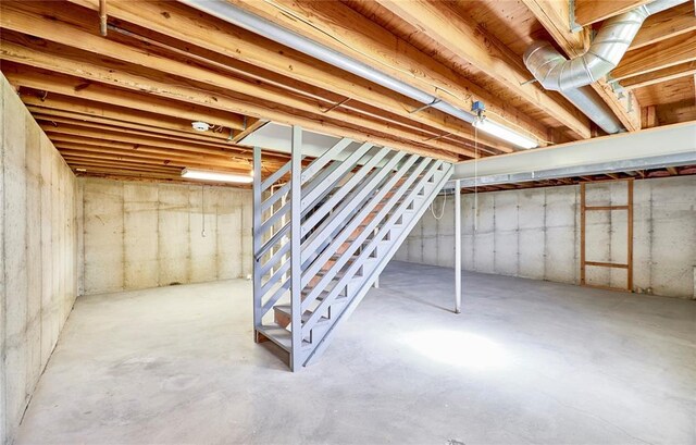 7219 Watsons Parish Dr, Ofallon, MO 63368 - unfinished below grade area with stairs