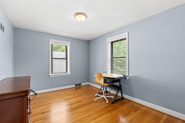 8145 University Dr, Clayton, MO 63105 - office featuring light wood-type flooring and baseboards