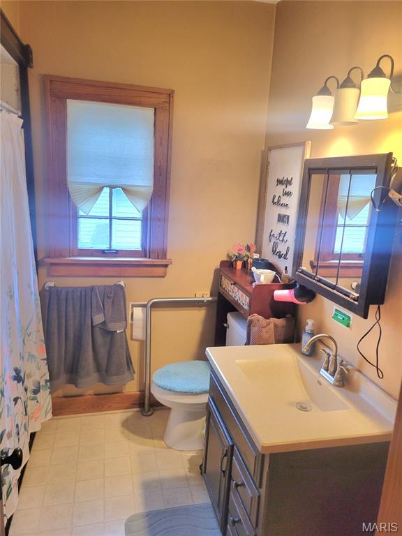 323 W Ross St, Palmyra, MO 63461 - photo 27
