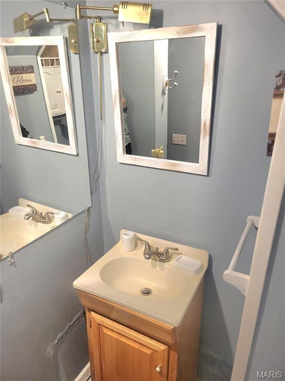 323 W Ross St, Palmyra, MO 63461 - photo 31