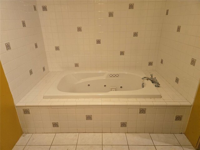 560 W 4th St, Beckemeyer, IL 62219
