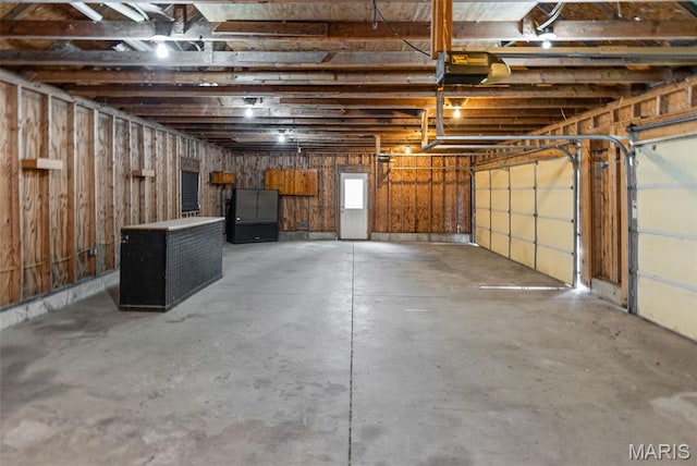 21604 Fox Dr, Carlyle, IL 62231 - garage with a garage door opener