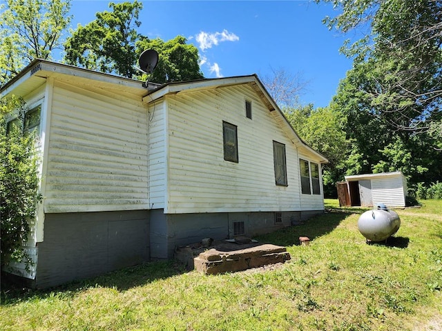 10809 Wayne Route Ff, Patterson, MO 63956 - view of side of home featuring a yard