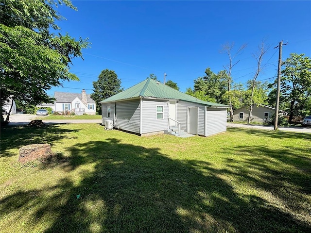 500 S Warfel St, Salem, MO 65560 - view of green lawn