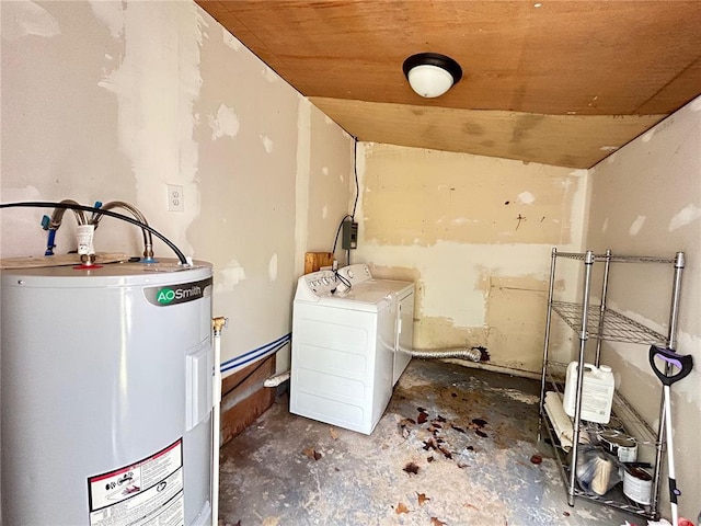 500 S Warfel St, Salem, MO 65560 - laundry area with electric water heater, washing machine and clothes dryer, and wood ceiling