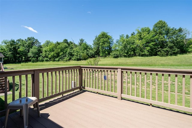 983 Fairway Dr, Union, MO 63084 - deck featuring a lawn