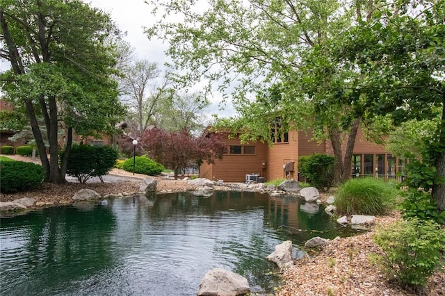 1001 Hemingway Ln Unit H, Weldon Spring, MO 63304 - water view