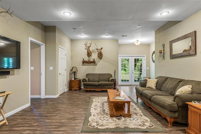 1308 Maggie Cir, Bonne Terre, MO 63628 - living area with dark wood-style flooring, a textured ceiling, baseboards, and recessed lighting
