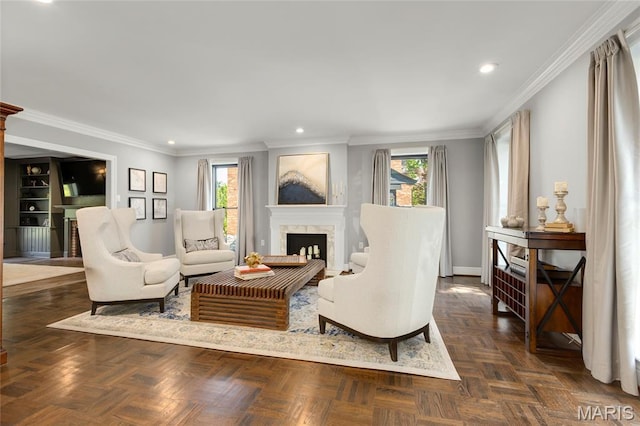 50 Lake Forest Dr, Richmond Heights, MO 63117 - living area with a premium fireplace, recessed lighting, crown molding, and baseboards