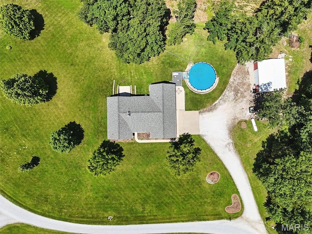 20731 Columbine Dr, Warrenton, MO 63383 - aerial view of a pool area