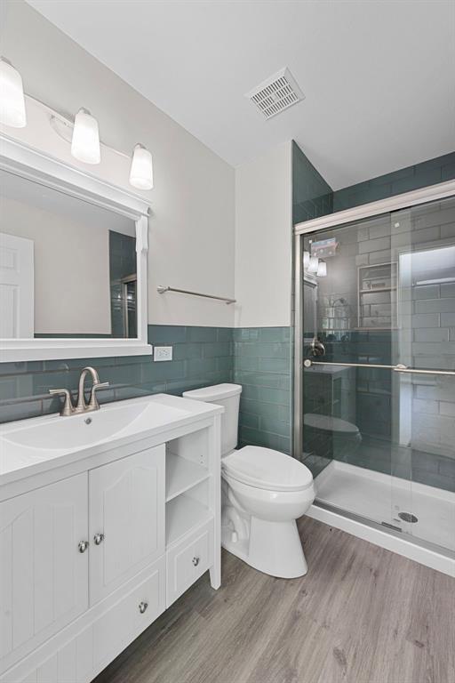 412 Sorrento Dr, Ballwin, MO 63021
