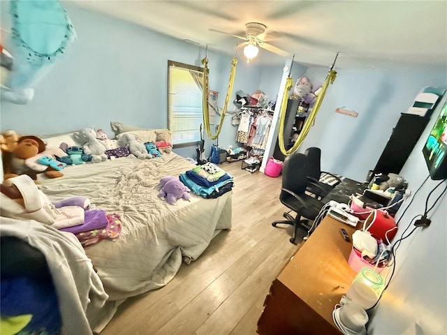 723 Ada St, Bismarck, MO 63624 - bedroom featuring light wood-style floors and a ceiling fan