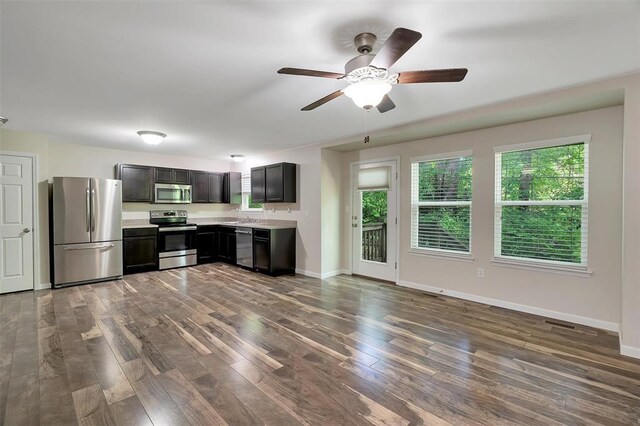 32 Loris Ln, Saint Charles, MO 63303