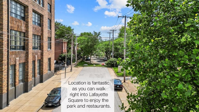 1720 Chouteau Ave Unit 303, Saint Louis, MO 63103 - view of road with sidewalks and curbs