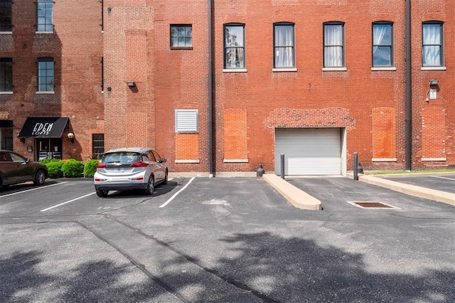 1720 Chouteau Ave Unit 303, Saint Louis, MO 63103 - view of property with uncovered parking