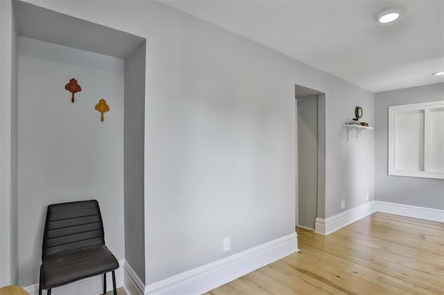 4412 Chouteau, Saint Louis, MO 63110 - living area featuring baseboards, light wood-style floors, and recessed lighting