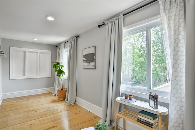 4412 Chouteau, Saint Louis, MO 63110 - sitting room featuring plenty of natural light, baseboards, light wood finished floors, and recessed lighting