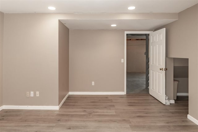 326 Merrimac Downs, Saint Peters, MO 63376 - spare room featuring baseboards, recessed lighting, and light wood-type flooring