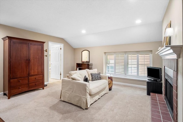 537 Colebrook Dr Unit C, Webster Groves, MO 63119 - carpeted living room with vaulted ceiling, baseboards, and recessed lighting
