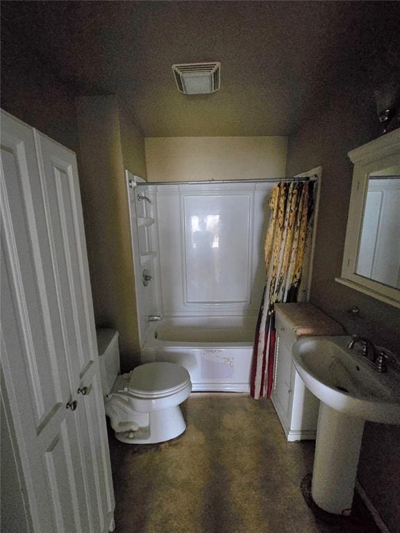 523 E Acton Ave, Wood River, IL 62095 - bathroom with toilet and shower / bath combination with curtain