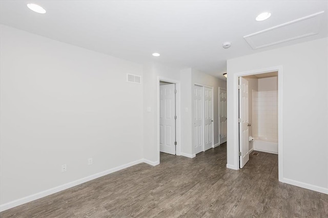 614 Palisades View Dr, Eureka, MO 63025 - empty room with wood finished floors, baseboards, recessed lighting, and a smoke detector